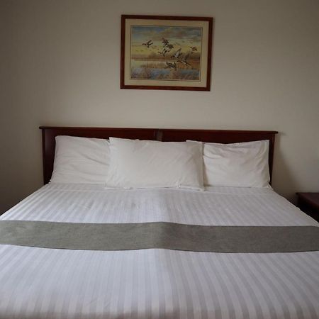 Destination Family Hotel Whitehorse Buitenkant foto