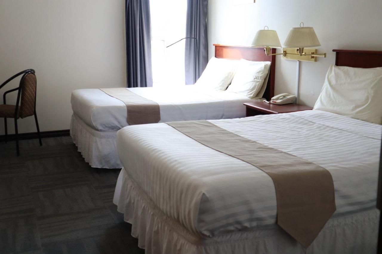 Destination Family Hotel Whitehorse Buitenkant foto
