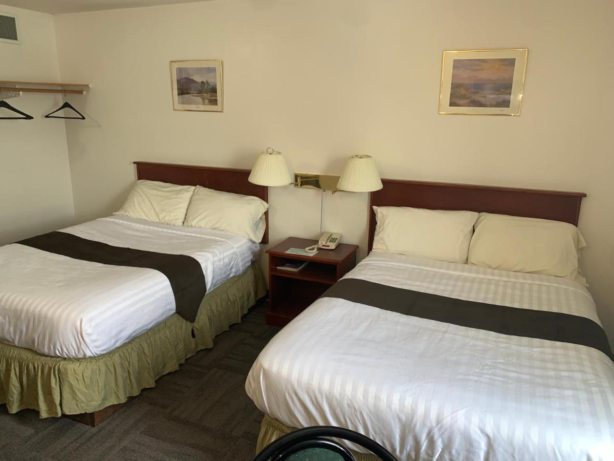Destination Family Hotel Whitehorse Buitenkant foto