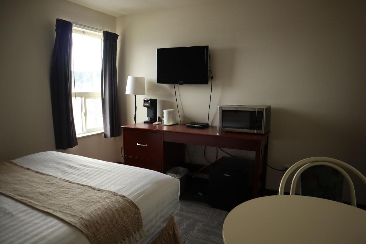 Destination Family Hotel Whitehorse Buitenkant foto