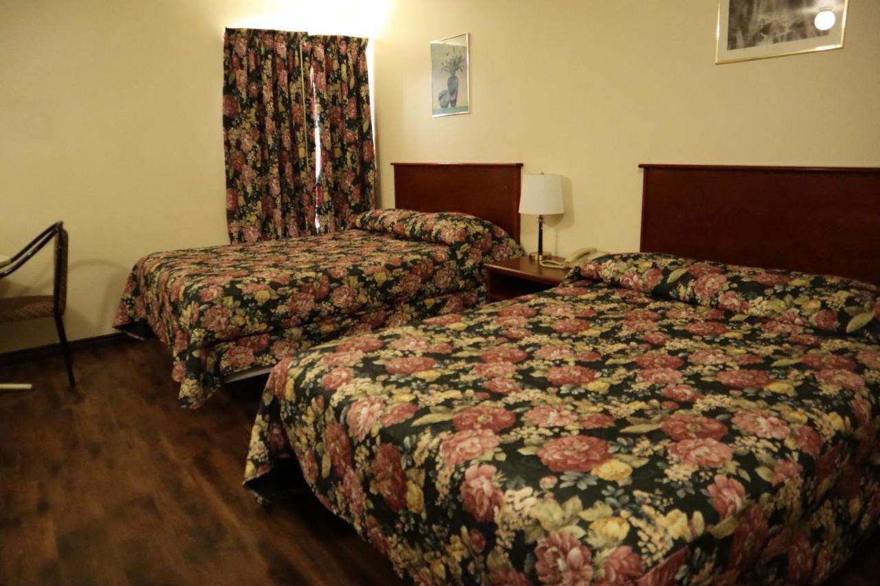 Destination Family Hotel Whitehorse Buitenkant foto
